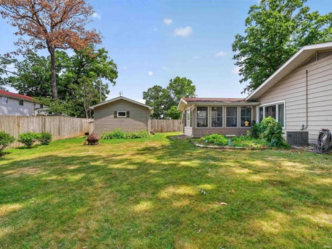 Tiny photo for 4701 Fairlawn Pass, Fort Wayne, IN 46815 (MLS # 202629270)