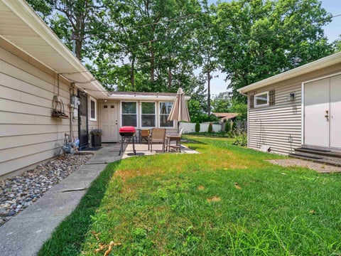 Tiny photo for 4701 Fairlawn Pass, Fort Wayne, IN 46815 (MLS # 202629270)