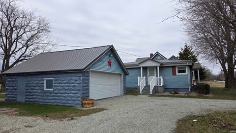 Tiny photo for 1336 W 13th Street, Rochester, IN 46975 (MLS # 202608484)