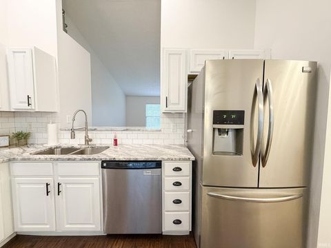 Tiny photo for 10244 Clippinger Road, Evansville, IN 47725 (MLS # 202600874)