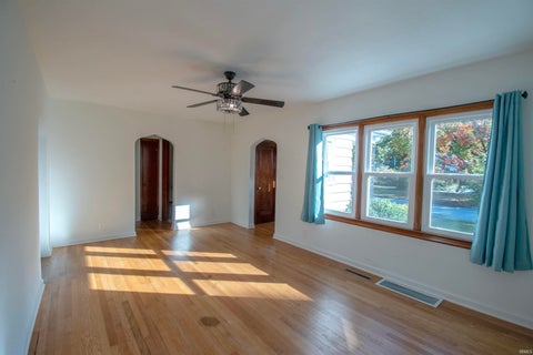 Tiny photo for 1322 El Prado Avenue, Lafayette, IN 47905 (MLS # 202643721)