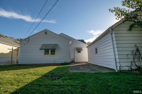 Tiny photo for 1322 El Prado Avenue, Lafayette, IN 47905 (MLS # 202643721)