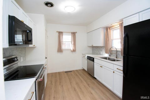 Tiny photo for 1322 El Prado Avenue, Lafayette, IN 47905 (MLS # 202643721)
