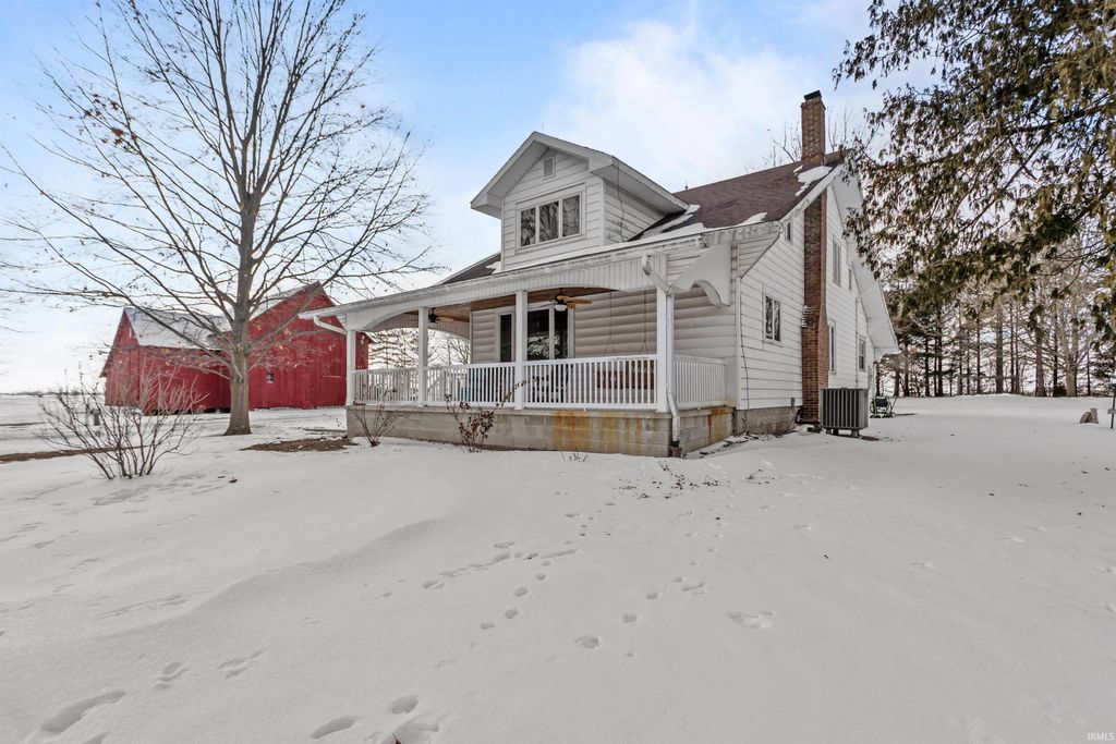 Photo of 1263 N 1350 E, Greentown, IN 46936 (MLS # 202603666)