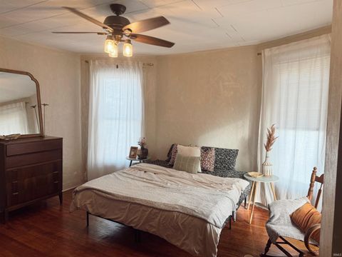 Tiny photo for 915 W Walnut Street, Kokomo, IN 46901 (MLS # 202602144)