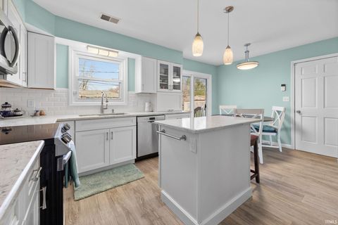 Tiny photo for 1704 Tanglewood Drive, Lafayette, IN 47905 (MLS # 202610294)