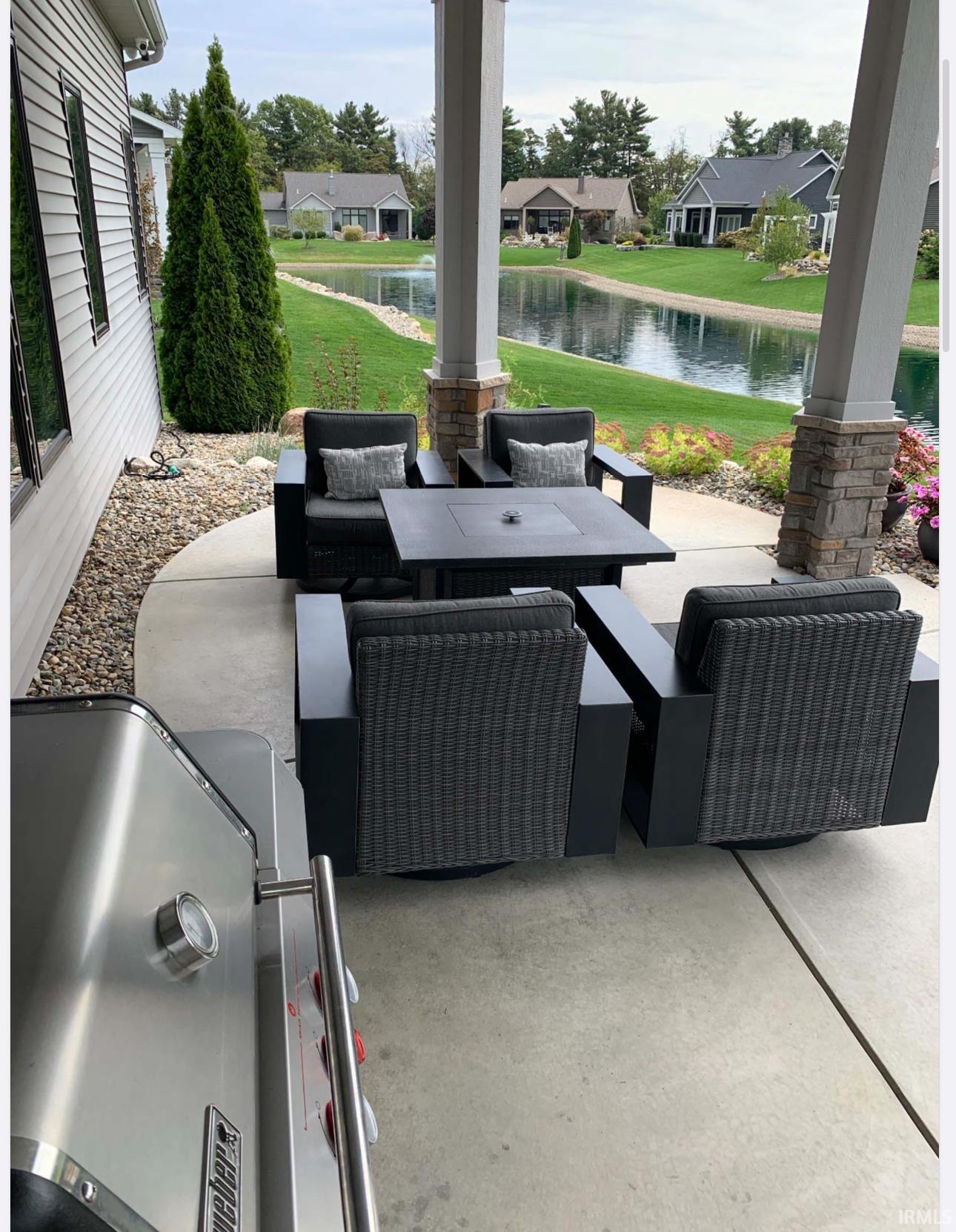 Elkhart, Indiana 46514, United States, 3 Bedrooms Bedrooms, ,2 BathroomsBathrooms,Residential,Pending,77707