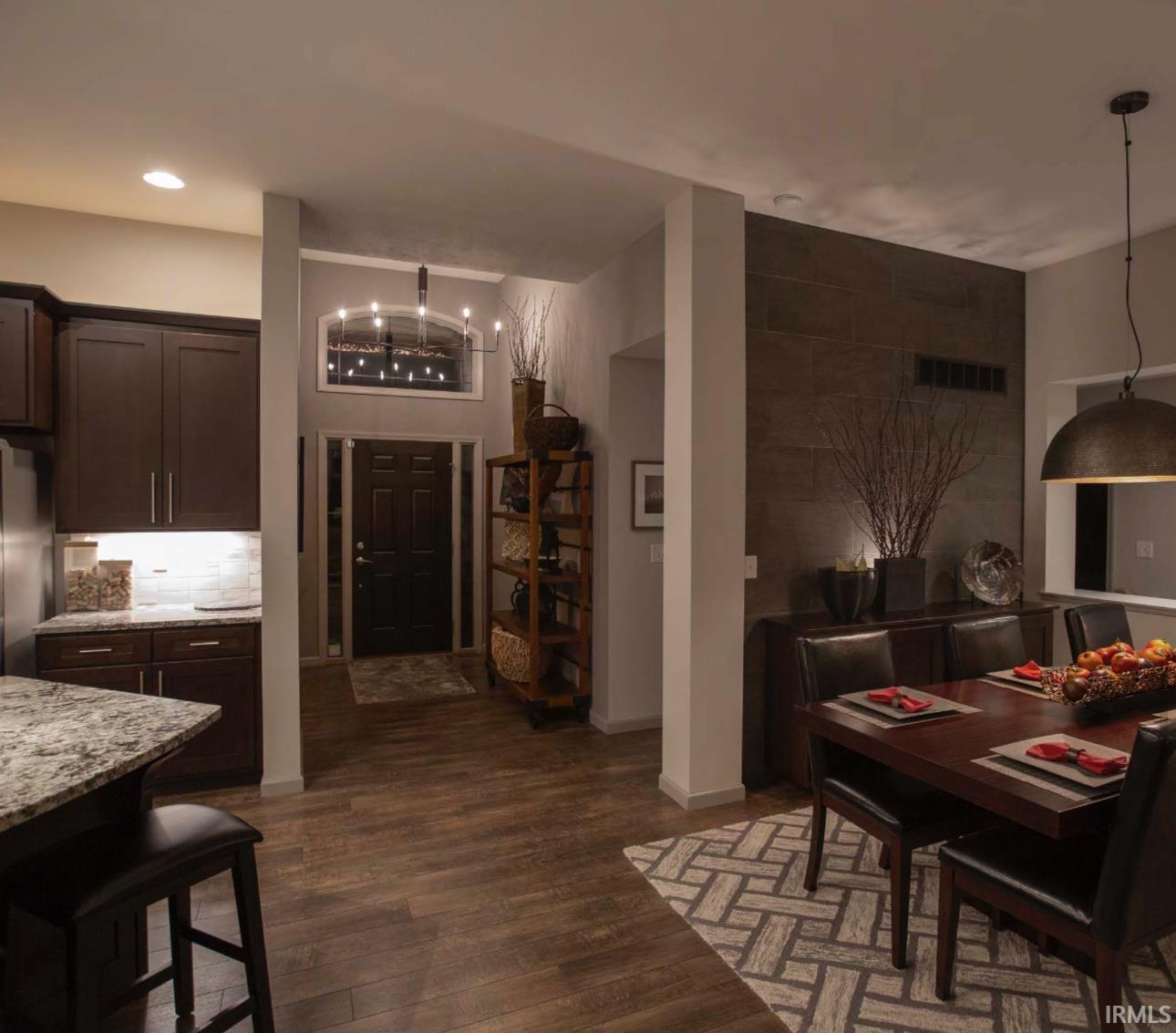 Elkhart, Indiana 46514, United States, 3 Bedrooms Bedrooms, ,2 BathroomsBathrooms,Residential,Pending,77707