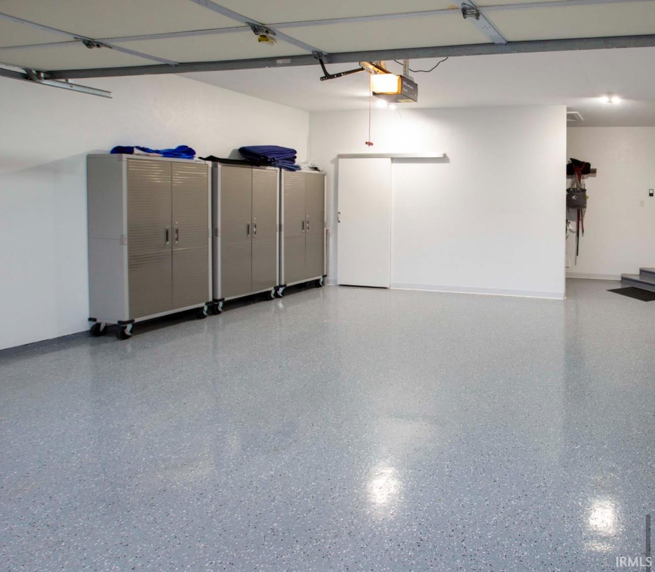 Elkhart, Indiana 46514, United States, 3 Bedrooms Bedrooms, ,2 BathroomsBathrooms,Residential,Pending,77707