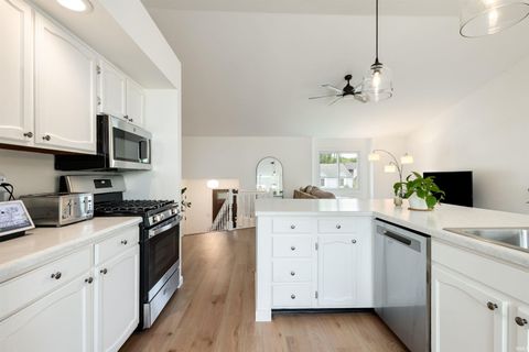 Tiny photo for 1818 Eagle Point Court, South Bend, IN 46628 (MLS # 202622451)