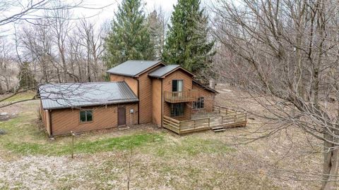 Tiny photo for 5749 S 950 E, Walton, IN 46994 (MLS # 202611063)