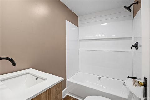 Tiny photo for 2134 Monon Avenue, Lafayette, IN 47904 (MLS # 202614656)