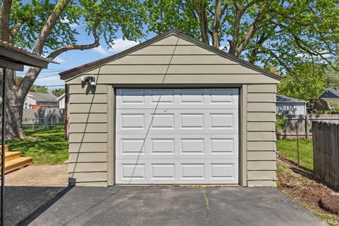 Tiny photo for 2134 Monon Avenue, Lafayette, IN 47904 (MLS # 202614656)
