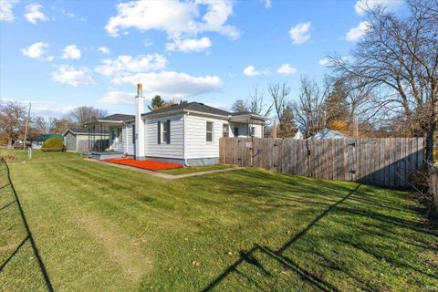 Tiny photo for 1650 N Meade Street, South Bend, IN 46628 (MLS # 202605439)
