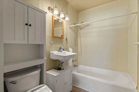 Tiny photo for 1650 N Meade Street, South Bend, IN 46628 (MLS # 202605439)