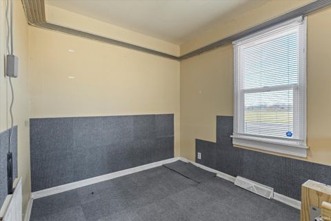 Tiny photo for 1650 N Meade Street, South Bend, IN 46628 (MLS # 202605439)