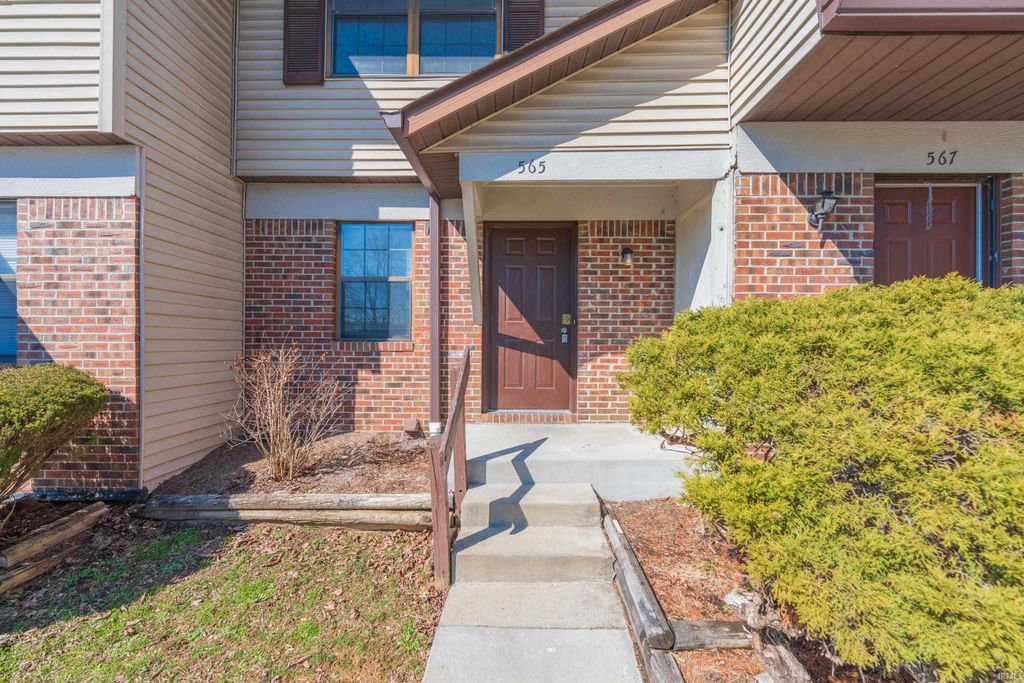 Photo of 565 E Graham Place, Bloomington, IN 47401 (MLS # 202606411)