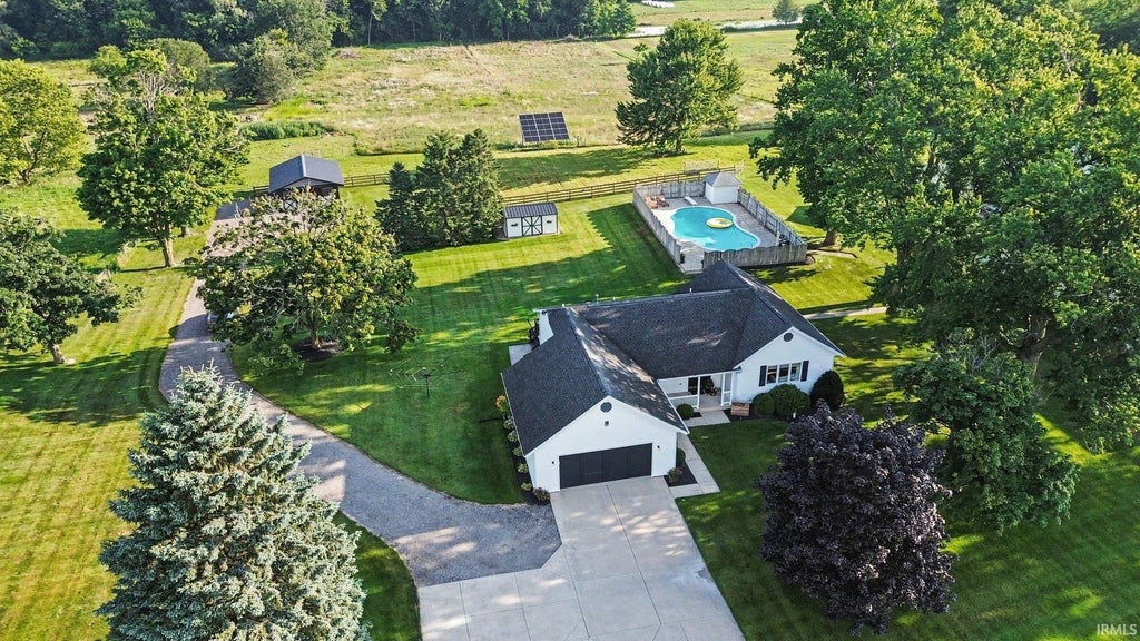 Photo of 15029 State Road 4, Goshen, IN 46528 (MLS # 202630203)