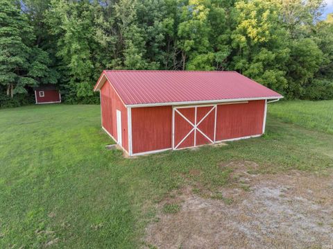 Tiny photo for 20929 W Roosevelt Road, South Bend, IN 46614 (MLS # 202541324)