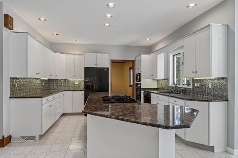 Tiny photo for 20929 W Roosevelt Road, South Bend, IN 46614 (MLS # 202541324)