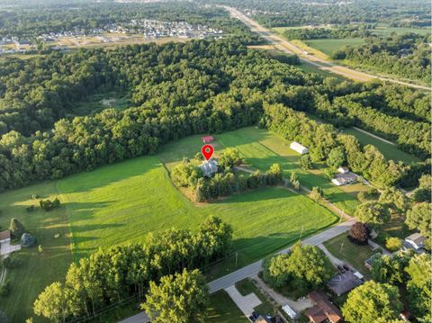 Tiny photo for 20929 W Roosevelt Road, South Bend, IN 46614 (MLS # 202541324)