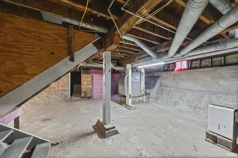 Tiny photo for 309 E Walnut Street, Chalmers, IN 47929 (MLS # 202639471)