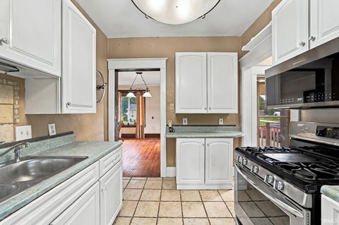 Tiny photo for 309 E Walnut Street, Chalmers, IN 47929 (MLS # 202639471)
