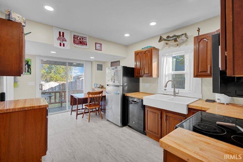 Tiny photo for 2615 S Rockport Road, Bloomington, IN 47403 (MLS # 202643809)