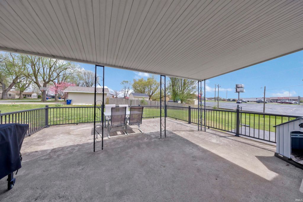 Photo of 2011 Glenwood Drive, Princeton, IN 47670 (MLS # 202611811)