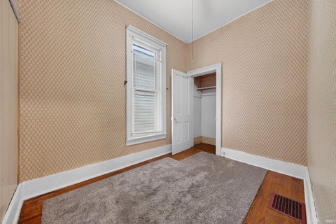 Tiny photo for 21 E Miami Avenue, Logansport, IN 46947 (MLS # 202644259)