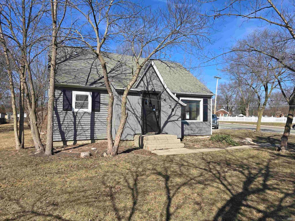 Photo of 4739 Stellhorn Road, Fort Wayne, IN 46815 (MLS # 202606770)