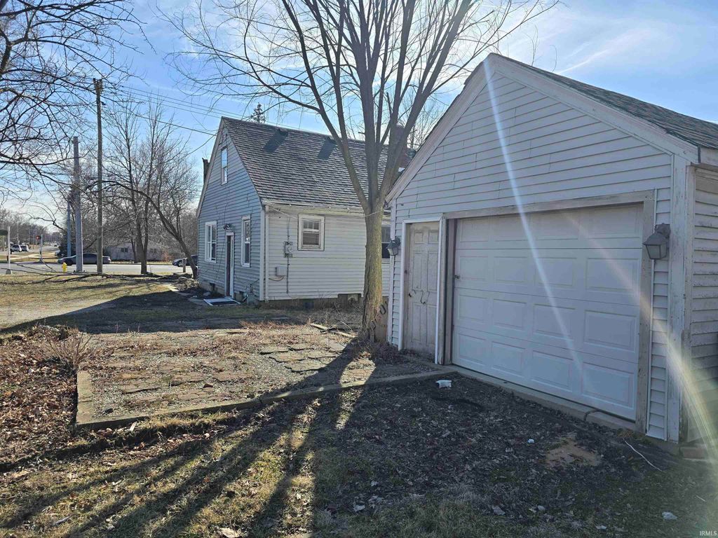 Photo of 4739 Stellhorn Road, Fort Wayne, IN 46815 (MLS # 202606770)