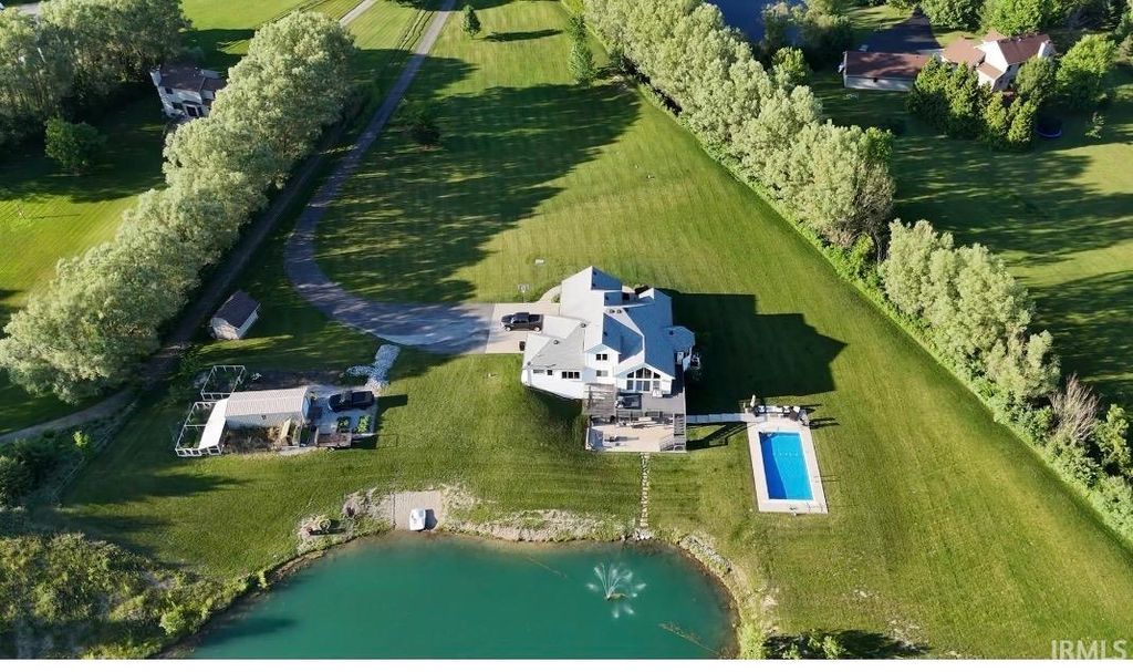 Photo of 4516 Hollopeter Road, Leo, IN 46765 (MLS # 202606764)