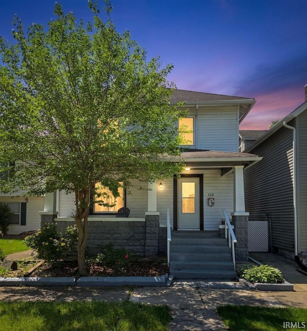 Photo of 522 E Masterson Avenue, Fort Wayne, IN 46803 (MLS # 202619663)