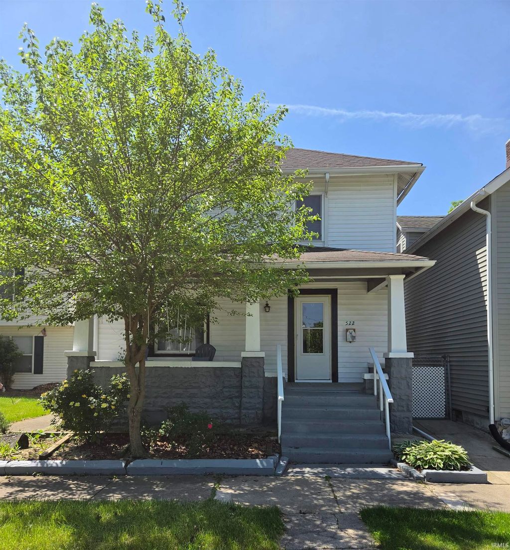 Photo of 522 E Masterson Avenue, Fort Wayne, IN 46803 (MLS # 202619663)