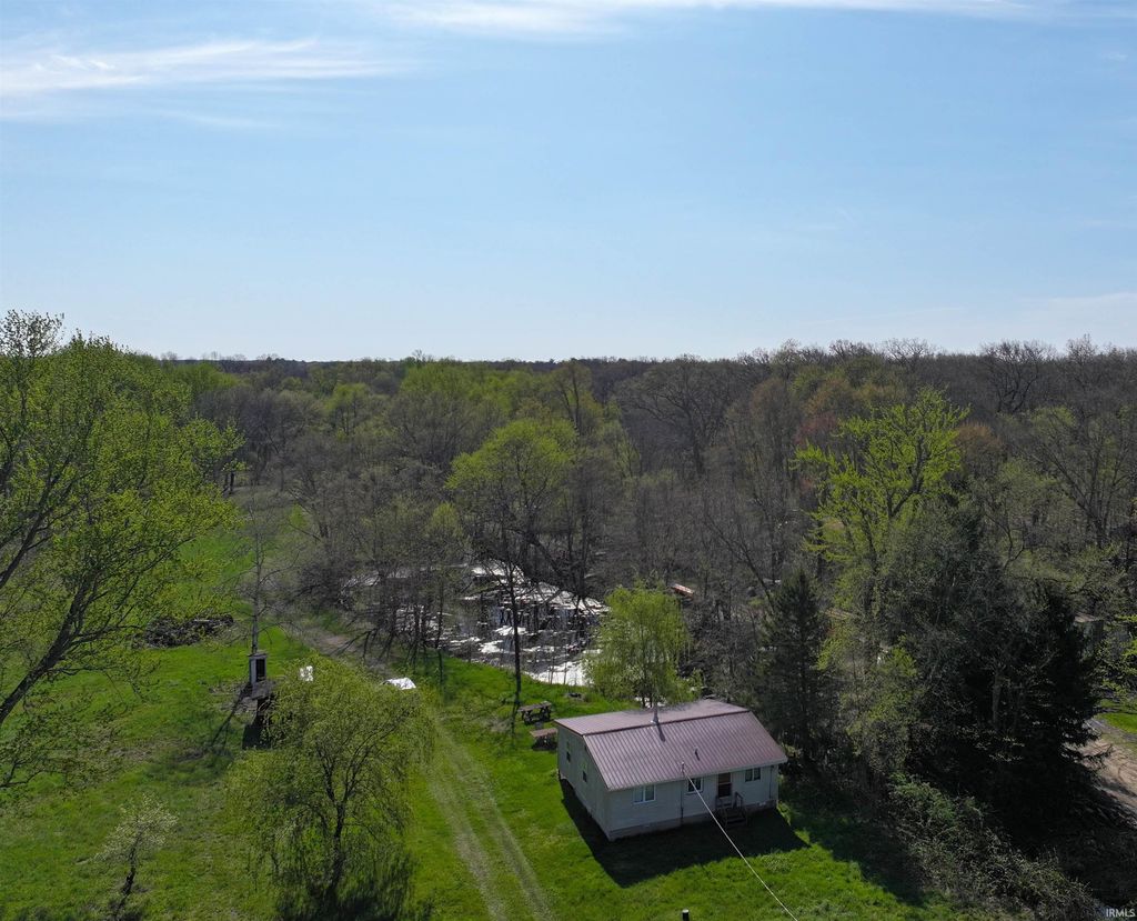 Photo of 140 S 700 E., Knox, IN 46534 (MLS # 202615307)
