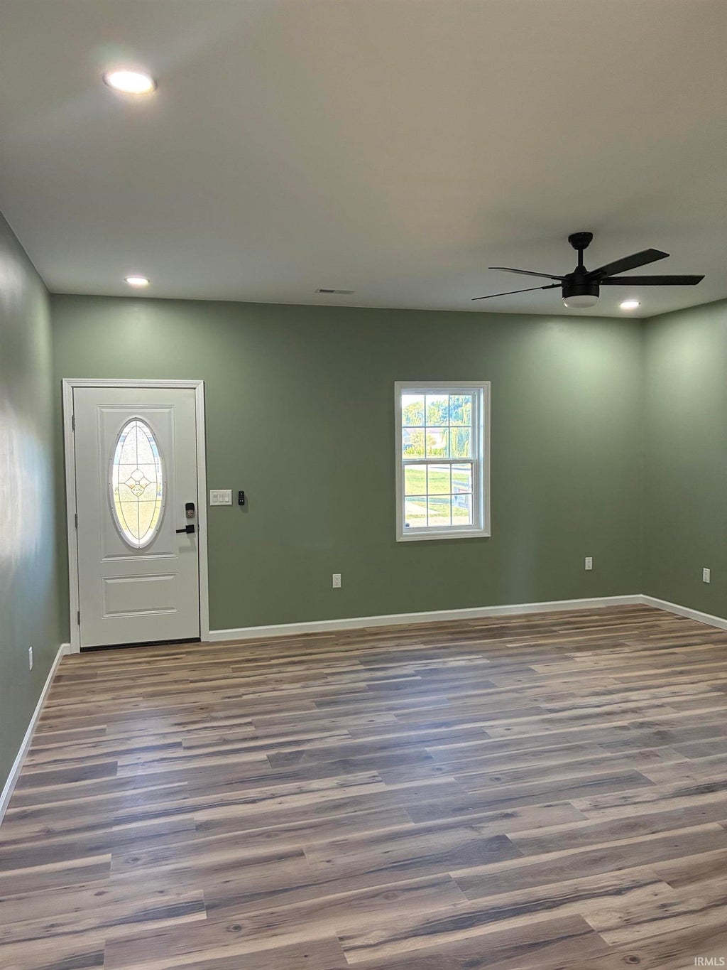 Photo of 324 S 12th Street, Vincennes, IN 47591 (MLS # 202635802)