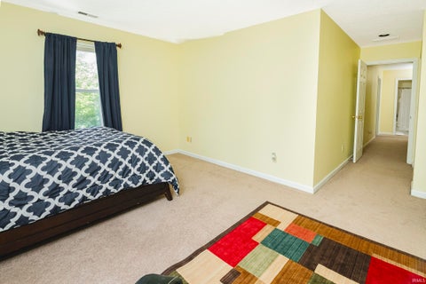 Tiny photo for 1005 E Erin Court, Bloomington, IN 47401 (MLS # 202609242)