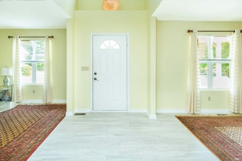 Tiny photo for 1005 E Erin Court, Bloomington, IN 47401 (MLS # 202609242)