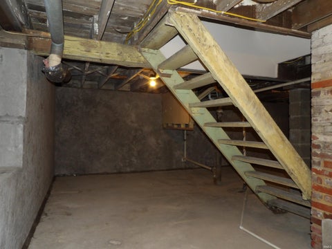 Tiny photo for 301 N Light Street, Muncie, IN 47303 (MLS # 202634823)