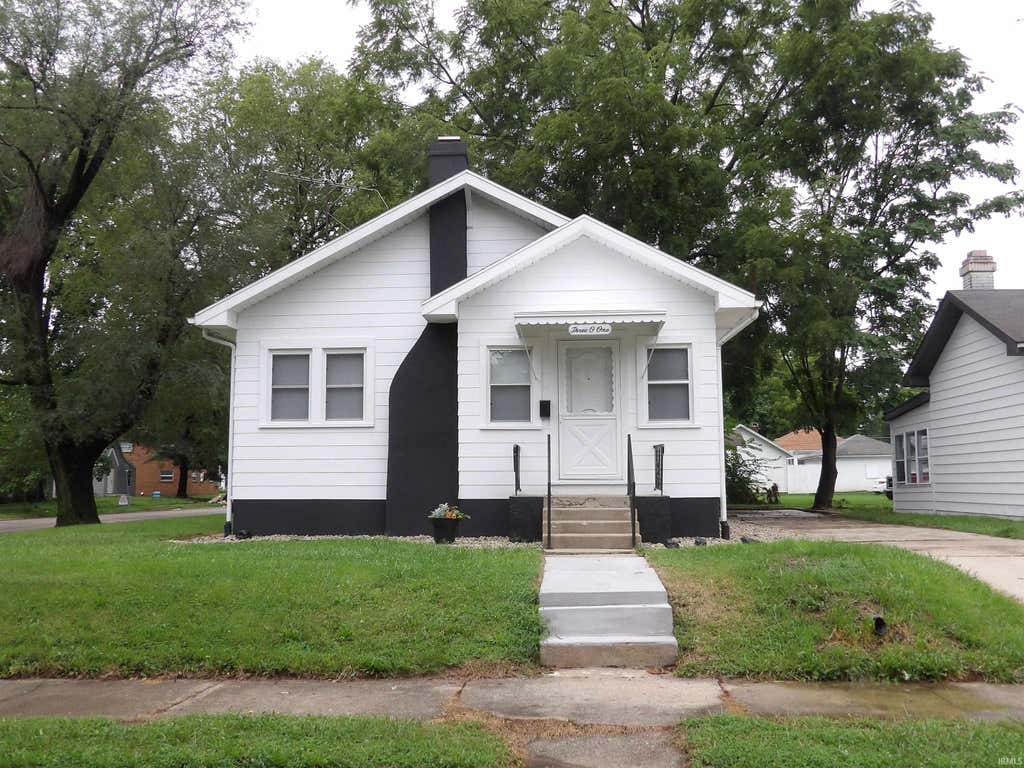 Photo of 301 N Light Street, Muncie, IN 47303 (MLS # 202634823)