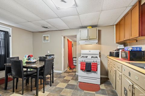 Tiny photo for 412 W Washington Street, Elkhart, IN 46516 (MLS # 202605386)