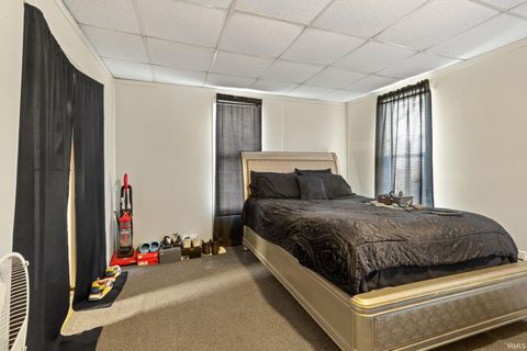 Tiny photo for 412 W Washington Street, Elkhart, IN 46516 (MLS # 202605386)