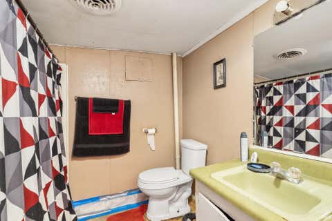 Tiny photo for 412 W Washington Street, Elkhart, IN 46516 (MLS # 202605386)
