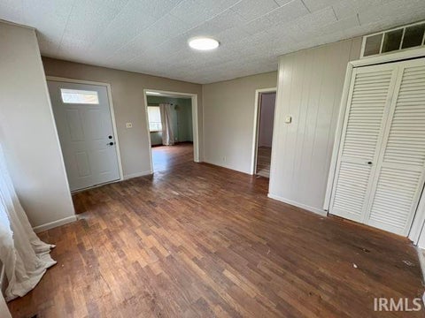 Tiny photo for 542 W Commercial Street, Hartford City, IN 47348 (MLS # 202626000)