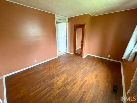 Tiny photo for 542 W Commercial Street, Hartford City, IN 47348 (MLS # 202626000)