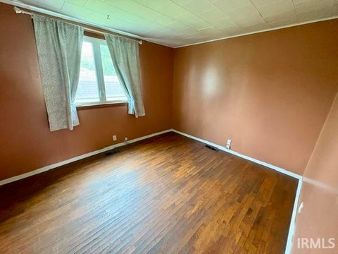 Tiny photo for 542 W Commercial Street, Hartford City, IN 47348 (MLS # 202626000)