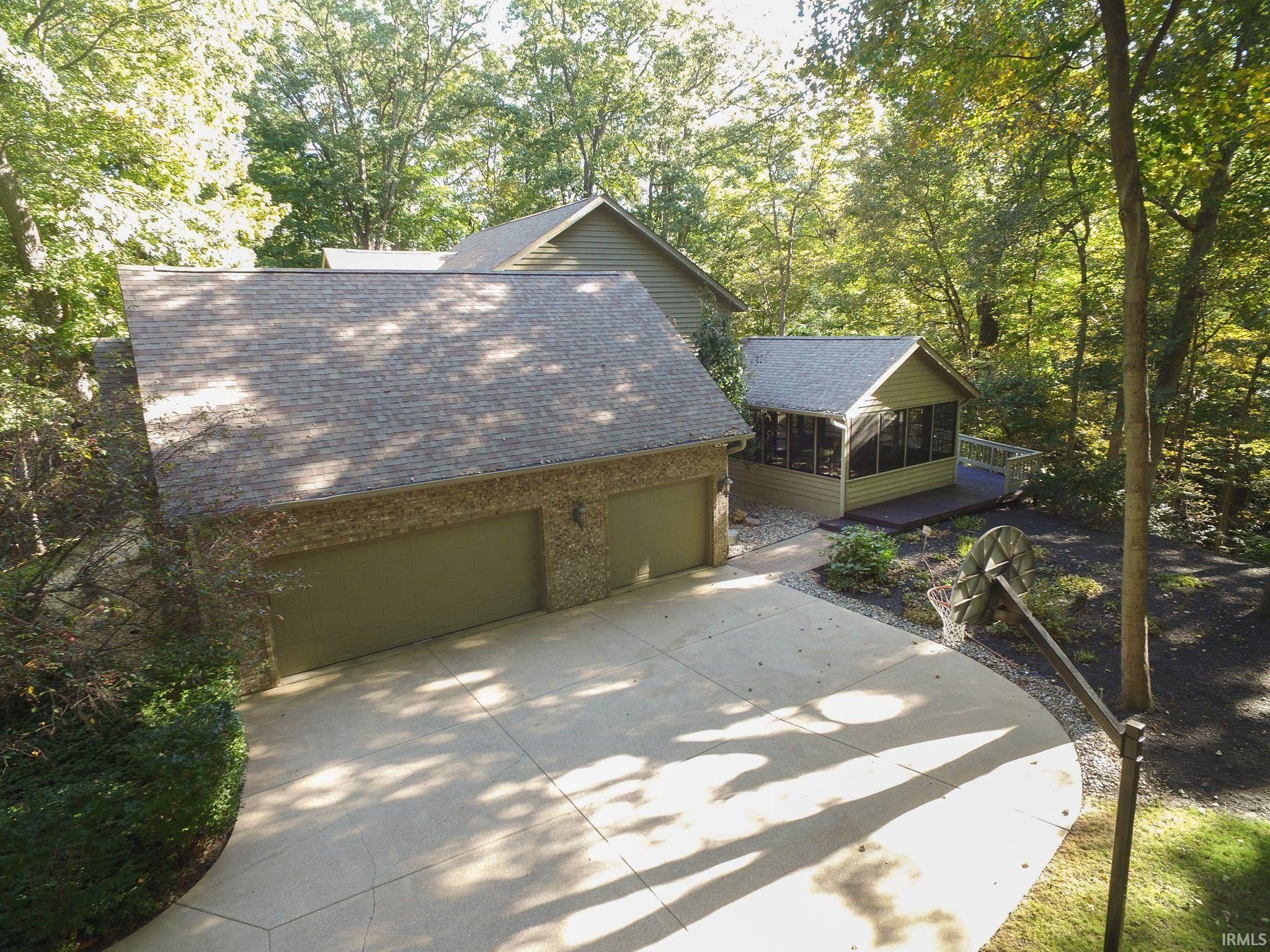 811 Deerwood Ridge
