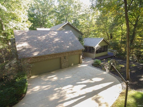 Tiny photo for 811 Deerwood Ridge, Lafayette, IN 47905 (MLS # 202642662)