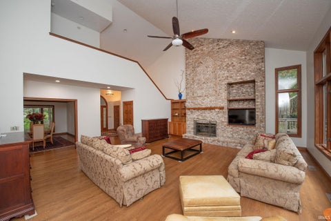 Tiny photo for 811 Deerwood Ridge, Lafayette, IN 47905 (MLS # 202642662)